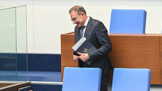 Предлагането на социални услуги без лиценз ще бъде криминализирано (видео)