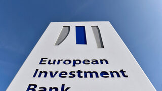 Европейската инвестиционна банка утрои до 3 млрд. евро плана за проекти в отбраната