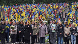 Украйна позволи на Полша да изследва военни гробове от Втората световна война