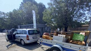 Граждани от <span class="highlight">район</span> "Сердика" предадоха 4.5 т отпадъци от мазета и тавани
