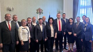 Пеевски изцяло превзе Кърджали, след като и последният бастион на Доган премина към "ДПС - Ново начало"