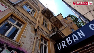 Как изглежда 100-годишната къща на "Граф Игнатиев", която искат да съборят (видео)