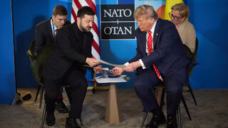 Тръмп може да изпрати още ракети на Украйна, намира Зеленски за "много мил"