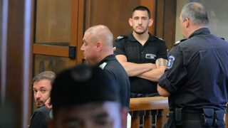 Барбутов и Рафаилов остават в ареста, обвинението не се позовава на записа