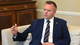 Министър Томас-Симъндс: Виждам, че България е решена да ликвидира мрежите на трафикантите