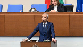 "Възраждане" организира автошествие по "Струма" с искане за референдум за еврото