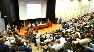 Общинският съвет на Варна продължава да оспорва решението кой да е временен кмет