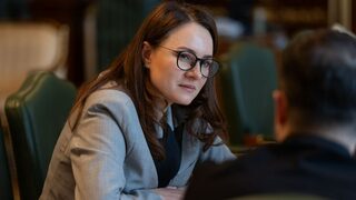 Зеленски предложи <span class="highlight">на</span> вицепремиер да оглави <span class="highlight">правителството</span>, <span class="highlight">оставка</span> <span class="highlight">на</span> премиера не е обявявана