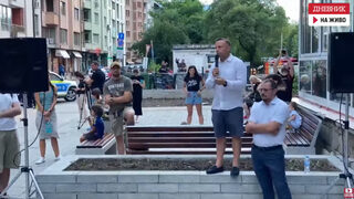 "Не сме против "Майчин дом": Протестът против действията на д-р Шикова (видео)