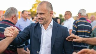 Македонската опозиция поиска референдум за "френското предложение"