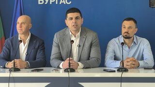 Има риск рибарското селище в Бургас и археологически обект да бъдат продадени, обяви "Да, България"