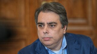 Асен Василев: Ако опитат да свалят Коцев, ще настъпят мотиката