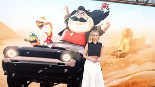 Снимка на деня: Мария Бакалова на премиерата на "Лошите момчета 2" в Холивуд
