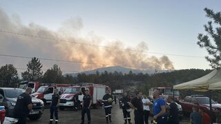 Продължава да е тежка ситуацията с пожара край Струмяни
