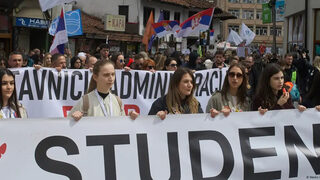 Протестите в Сърбия: единни ли са все още студентите