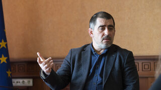 Съдия изпълнител запорира сметките на община Варна