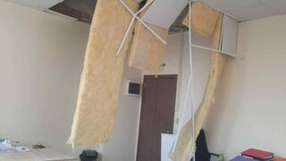 След ремонт за 452 813 лв: окачен таван падна върху общински служители в село Анево
