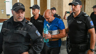 Мъжът, обвинен в тероризъм заради умишлен палеж във Велико Търново, остава в ареста