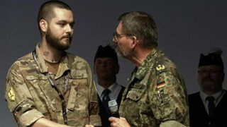 Украинец от "Азов" е награден като най-добрият военен медик в Европа