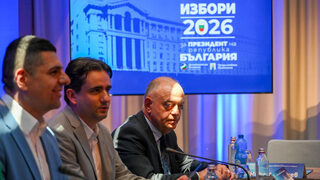 Шансовете на демократичните сили за президент се повишавали предвид обсъжданите кандидати на БСП