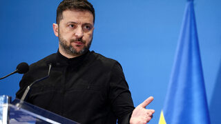 Зеленски разговаря с Тръмп за санкции срещу Русия