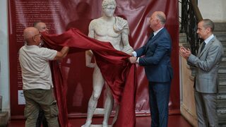 Снимка на деня: "Този мускулест младеж" от Хераклея Синтика
