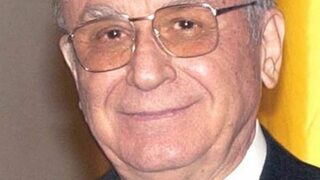 Почина Йон Илиеску, първият свободно избран президент на Румъния