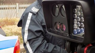 Пътните полицаи в страната получиха нови 187 <span class="highlight">камери</span> с повече възможности