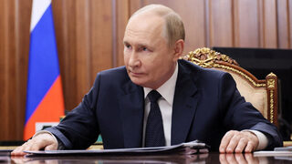 Путин посреща лидера на Обединените арабски емирства