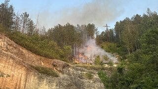 Детска игра с пиратки е предизвикала пожар на Шуменското плато