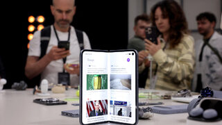 Новият Pixel 10 на "<span class="highlight">Гугъл</span>" няма нов дизайн, но ИИ асистентът му е по-добър