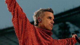Месец преди концерта в София Роби Уилямс пусна нова песен от предстоящия албум