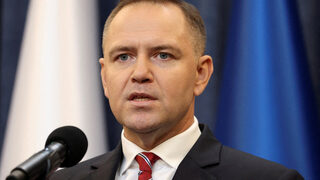 Навроцки наложи вето на закона за удължаване на помощите за украинци