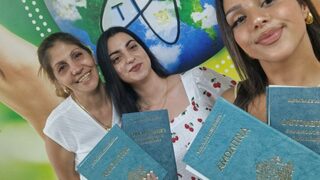 Все повече ромски ученици се явяват на матурите и минават прага на тройката