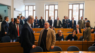 И четирите поканени банки искат да обслужват София