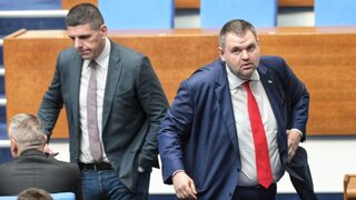 Руската агентура е оставена на спокойствие: Според Мирчев ДАНС е превзета от Пеевски