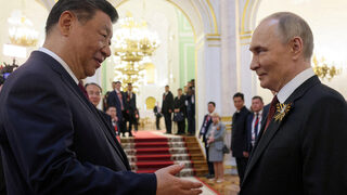 Путин осъди "дискриминационните" санкции на Запада напът за Китай