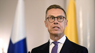Финландският президент отбеляза напредък по гаранциите за Украйна, но мирът е далече
