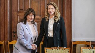 "Не разбирам от политика": Мария Филипова отклони въпрос дали е кандидатът на Пеевски за служебен премиер