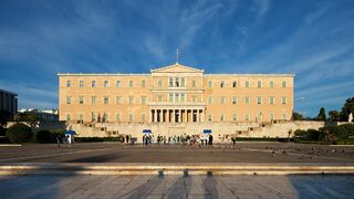 Фермери в Гърция са присвоили субсидии от ЕС за €22 млн., обяви министър