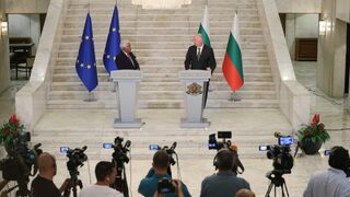 Антонио Коща похвали България за съществения принос в подкрепата за Украйна