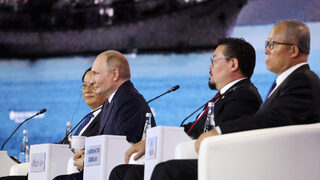 Путин отрича руската икономика да замръзва