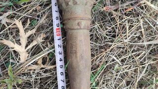 Военни обезвредиха ръчна граната и мина, открити в таван и мазе