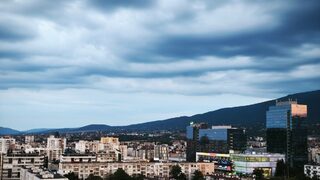 Валежи на запад и слабо захлаждане