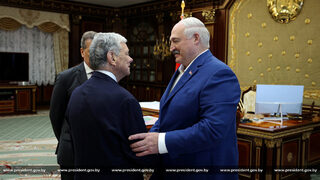 Беларус освободи 52-ма затворници, които пътуват към Литва