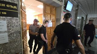 Случаят в Русе: Съдът освободи трима от обвинените, решава за ареста на непълнолетното момче