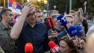 Вучич благодари на Русия след предупреждение за готвен от ЕС "сръбски майдан"