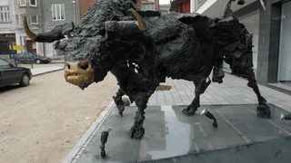 "Юлиус бер" продаде дела си в "Прайм пропърти"