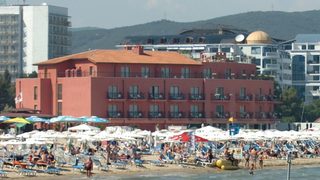 Софийски съд узакони хотел със заповед за събаряне