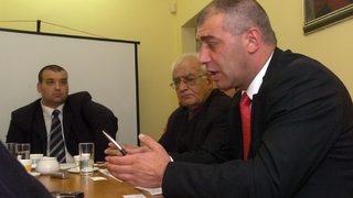 Кариерните центрове може да са връзка между бизнеса, образованието и държавата